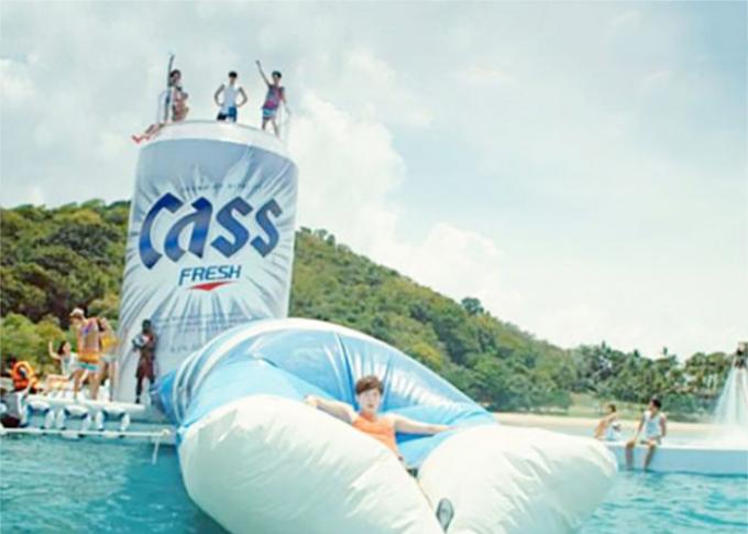 Colorful Inflatable Water Pillow For Water Sports In Aquatic Parks