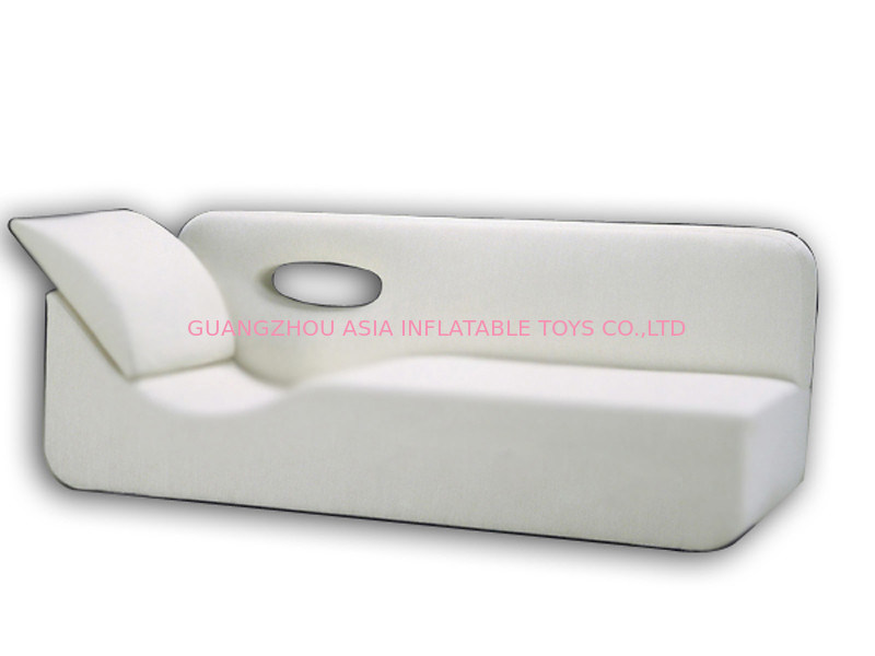 White Pvc Tarpaulin Inflatables Furniture , Inflatable White Couch Sofa
