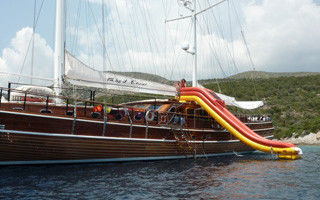 Cold Air Inflatable Water Sports, Inflatable Yacht Slide For Sale