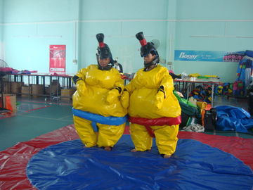 Inflatable Amusement Park With Yellow Sumo Suit For Adult And Kids