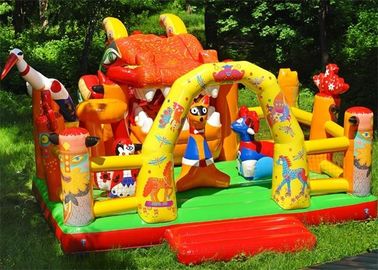 Backyard Giant Inflatable Theme Park / Kids Jungle Bouncer Fire Retardant